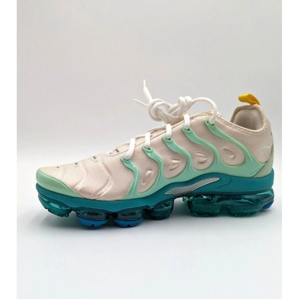 Nike Air Vapormax Plus Since 1972 White Mint Foam Siren Red DQ7645-100 sz 10.5